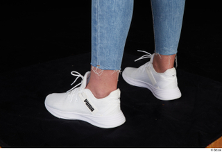 Vinna Reed foot shoes sports white sneakers 0004.jpg